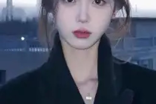 央视女主持被传包养4男、嫁70岁富豪20年后一张照片打脸众人