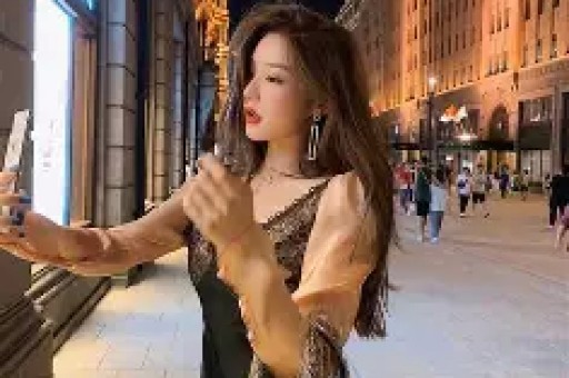 荣梓杉塌房出轨打人传私密照声明造假网友：他才19岁就烂了