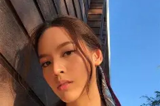 因耍大牌惨遭封杀求拍裸戏上位难怪连张颂文都嫌弃她! 因耍大牌惨遭封杀求拍裸戏上位难怪连张颂文都嫌弃她!